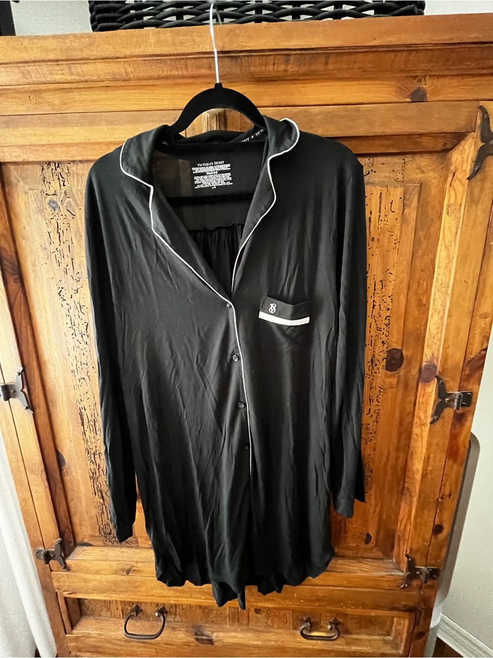 Victoria's Secret Black Long-Sleeve Piped Sleep Shirt